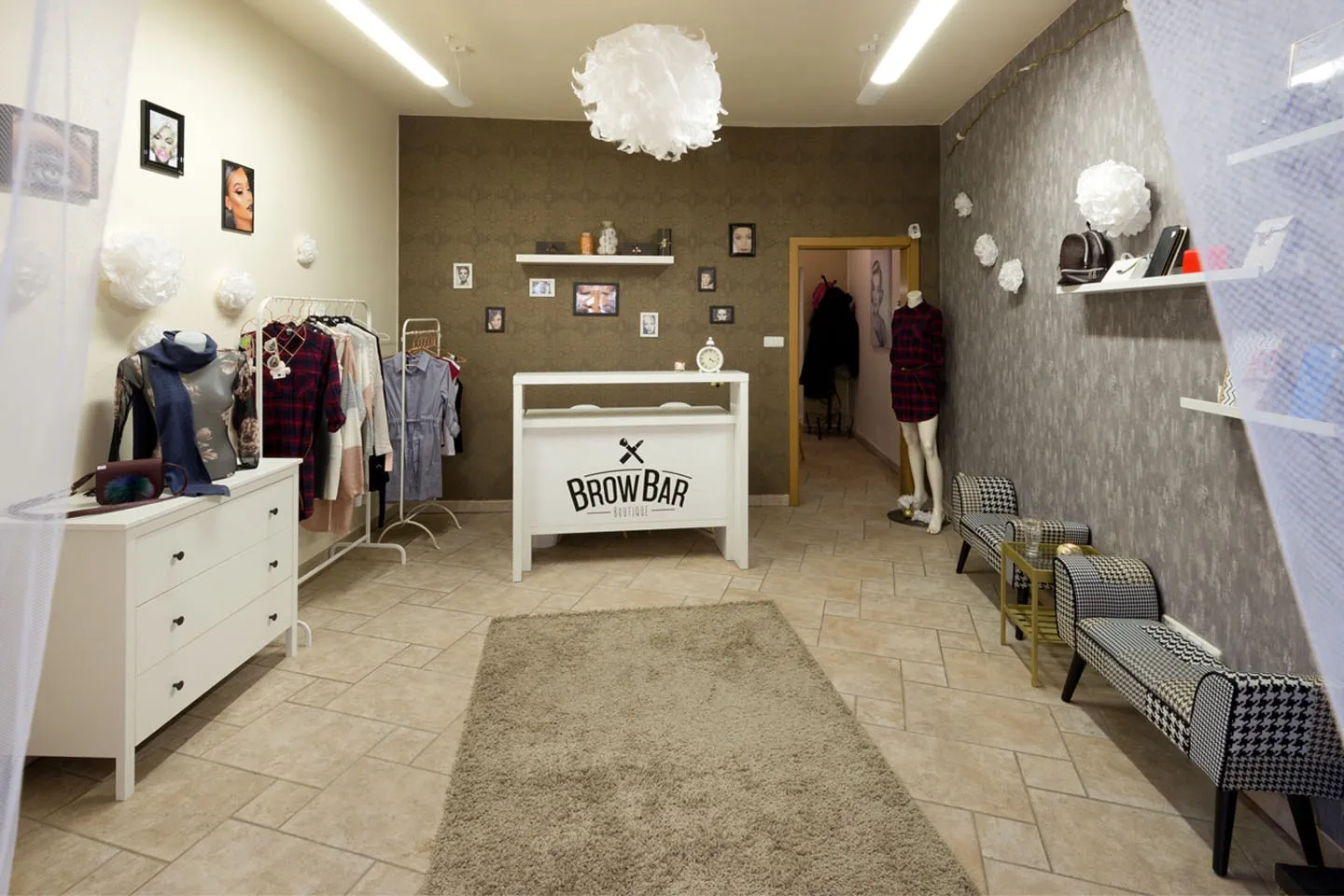 Interiér kosmetického salonu Brow Bar Jihlava